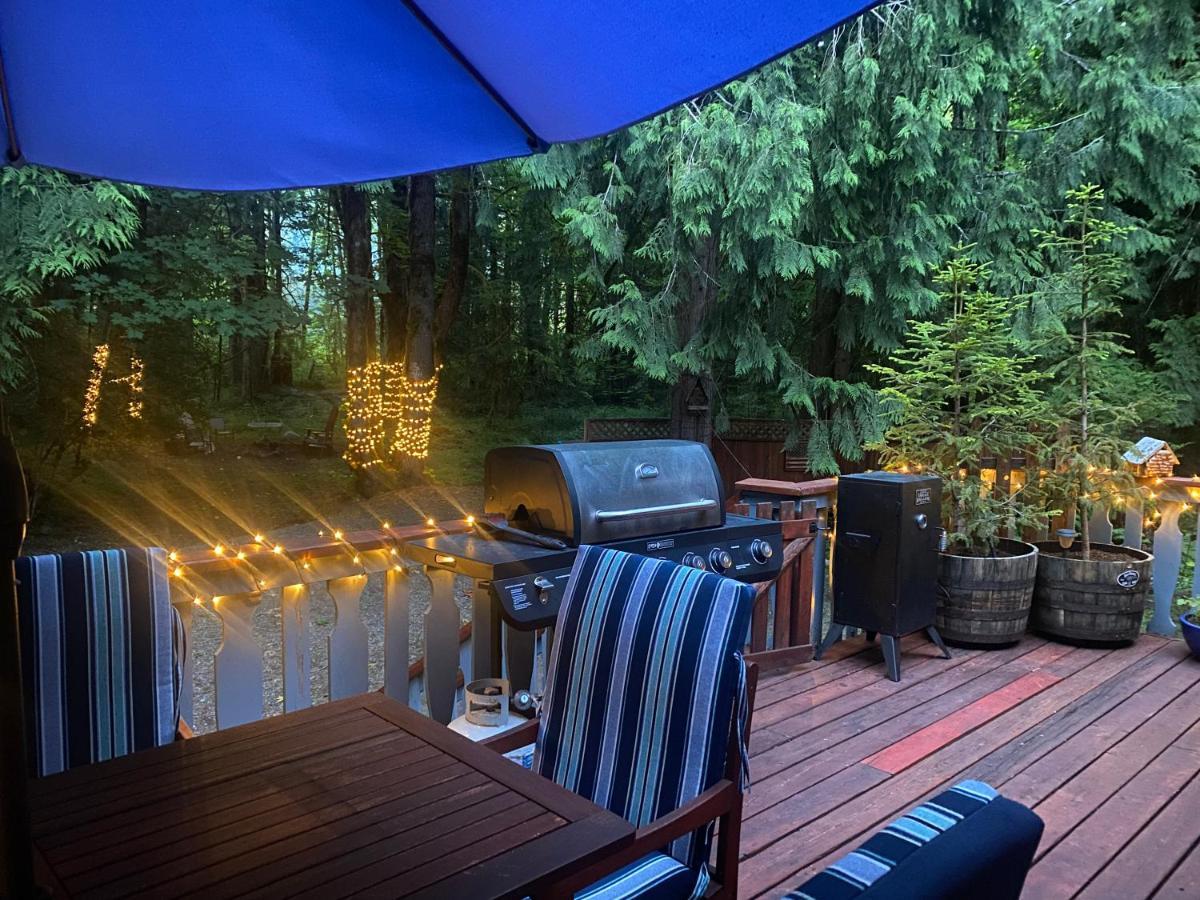 Cozy Bird House W Big Screen! Mount Hood Village Extérieur photo