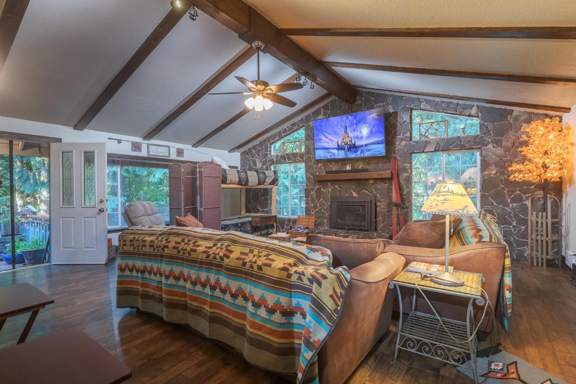 Cozy Bird House W Big Screen! Mount Hood Village Extérieur photo